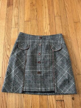Plaid A-Line Button-Front Skirt with Contrast Piping